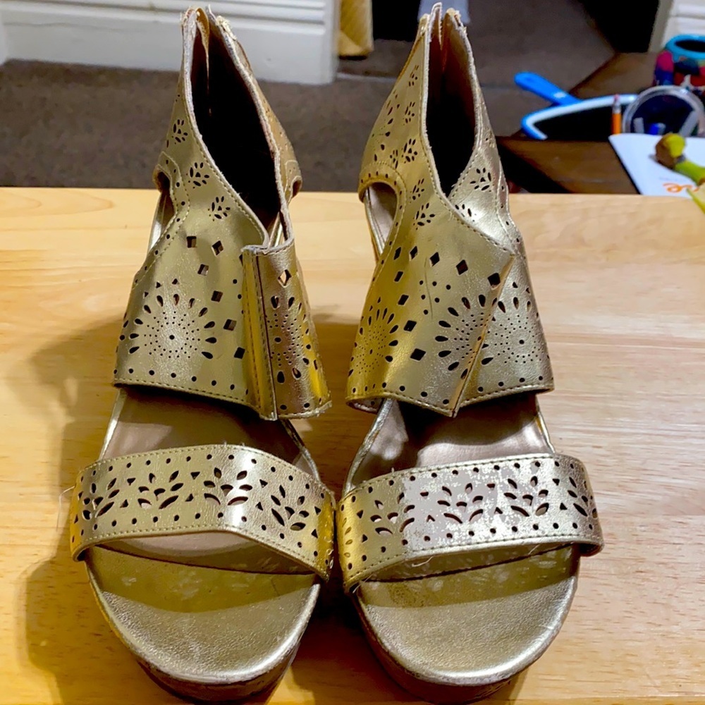 BCBG gold wedge sandals